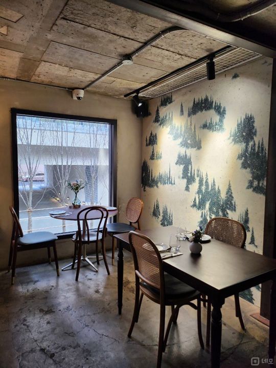 아담하고 세련된 와인바 매물의 2번째 사진