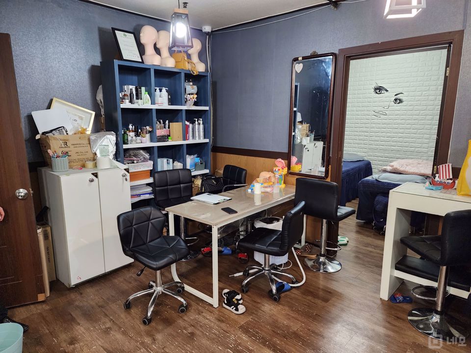 대로변에 위치한 유동인구 많은 봉천동 네일샵 매물의 5번째 사진