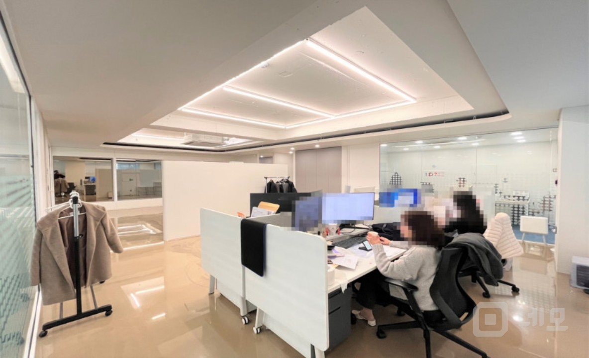 강남구청역 역세권 인테리어 A급으로 괜찮은 말도안되는 가성비 사무실 매물의 4번째 사진