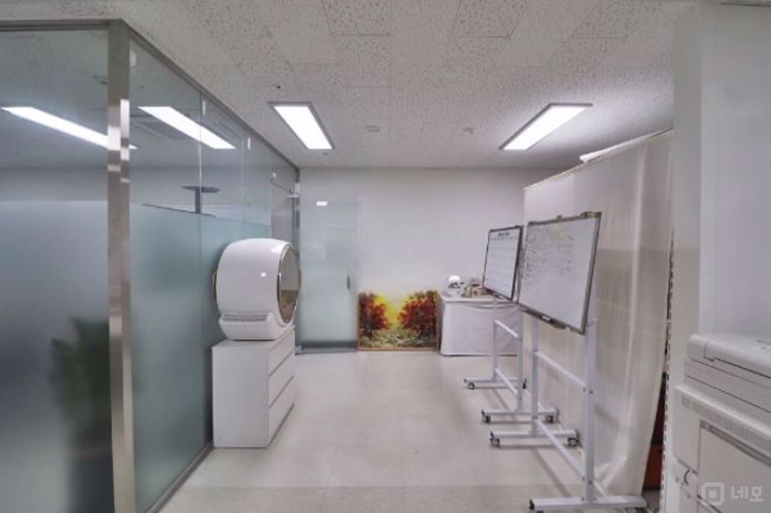 인테리어 깔끔한 역세권 사무실 매물의 5번째 사진