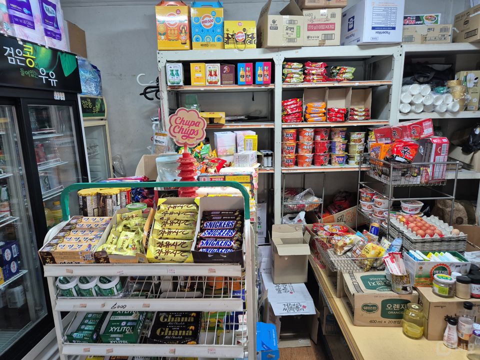 제기동 업종 변경 가능한 마트 매물의 1번째 사진