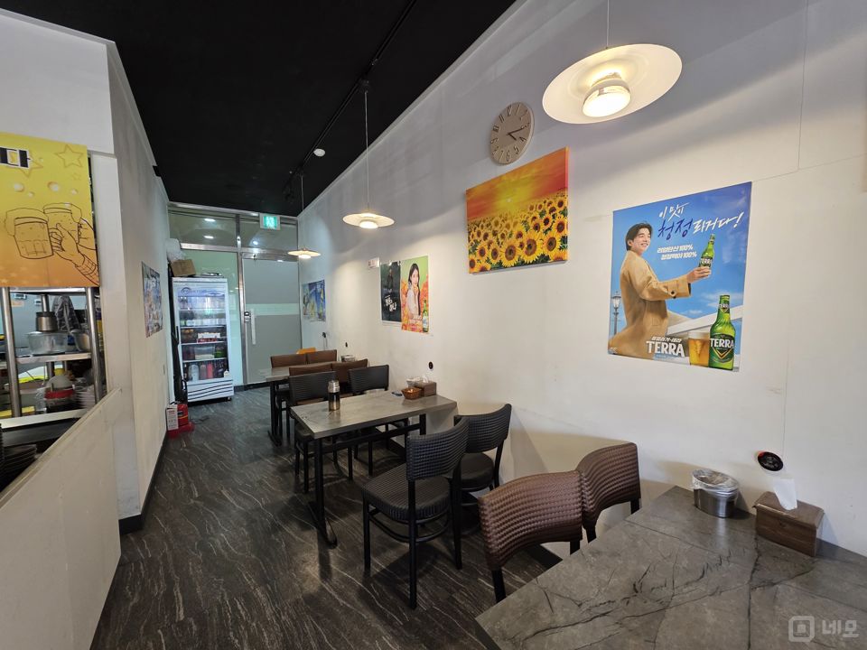 하월곡동 월곡역 초역세권, 깔끔한 인테리어, 주방 시설 완비된 호프집 매물의 2번째 사진