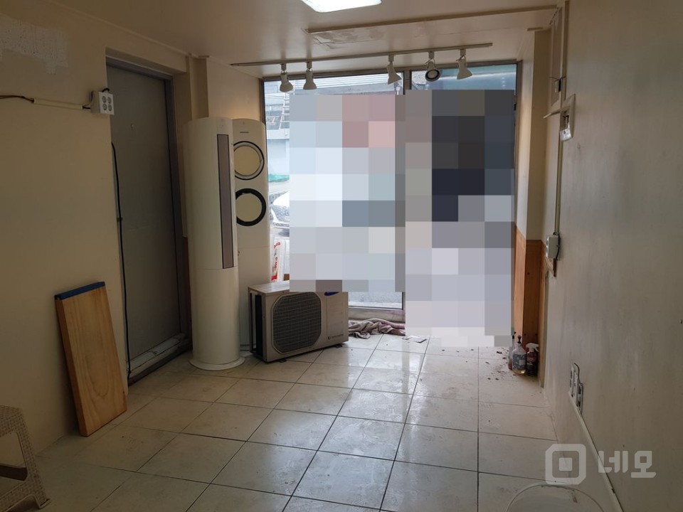 바닥난방내부화장실별도창고월세저렴개인창고및사무실로완전강추 매물의 5번째 사진