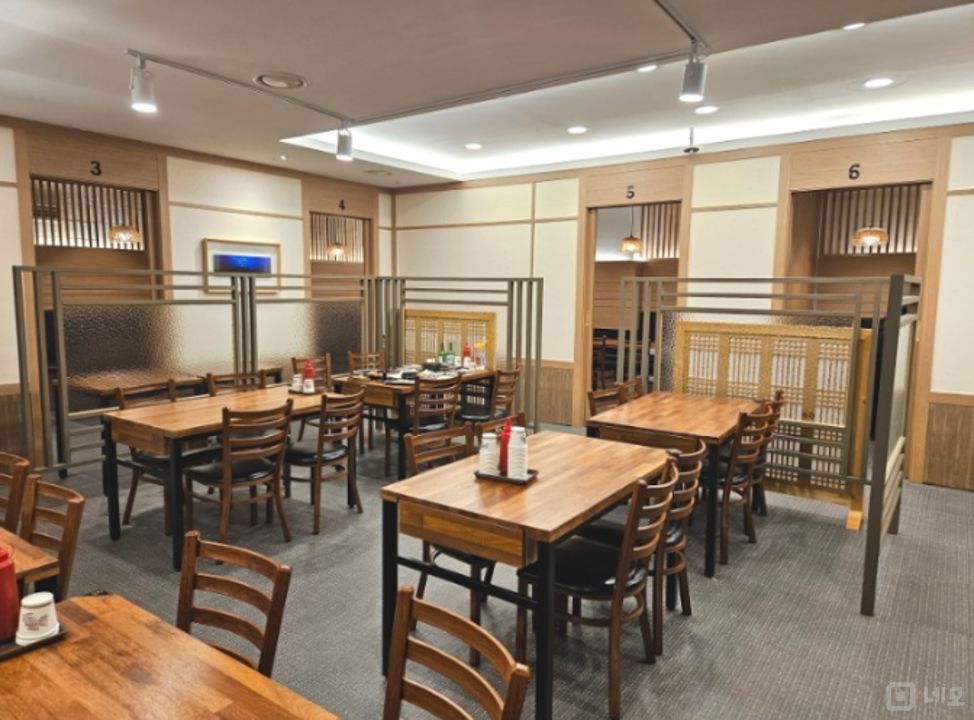 역삼동 상업지역, 인테리어 및 시설 최상 참치전문점 매물의 3번째 사진