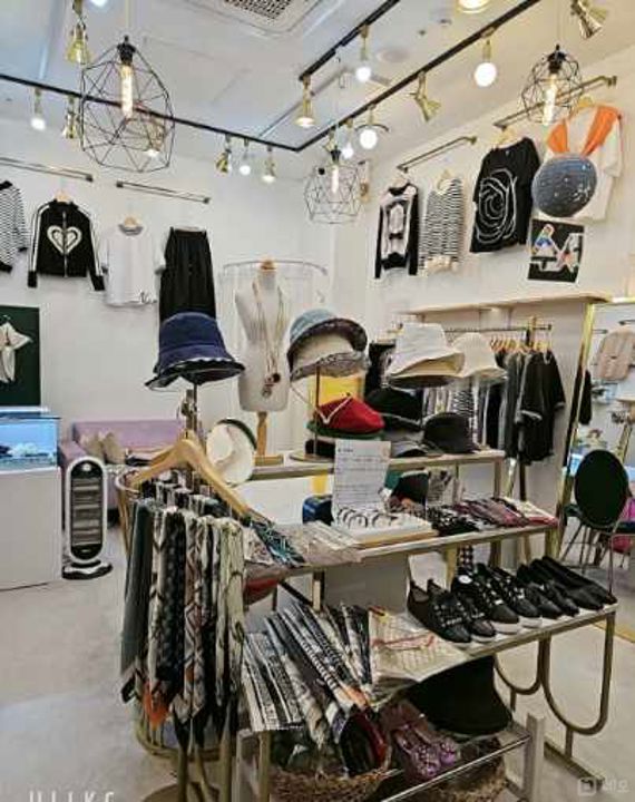 독산동 1,236 대단지 아파트내  유동인구 많은 옷가게 매물의 3번째 사진