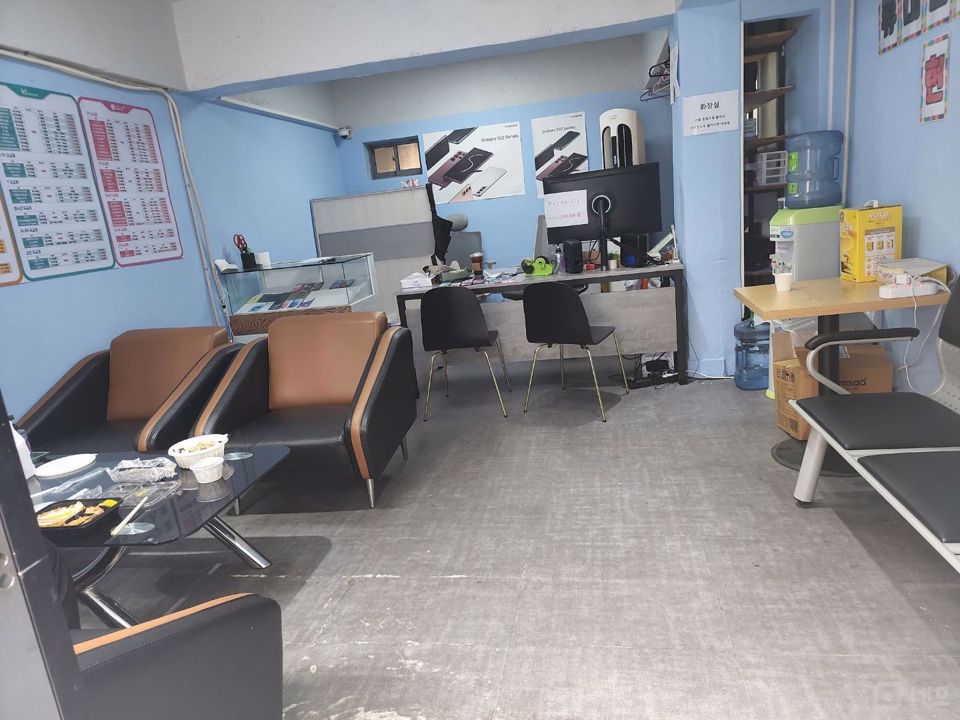 월세 60만원 이하, 묵동 이동 통신점 매물의 1번째 사진