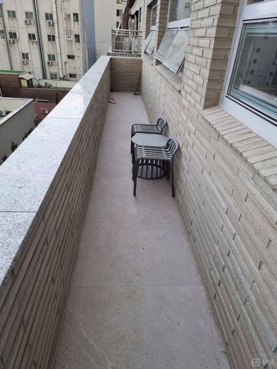 중심 상권, 유동 인구 많은 논현동 공실 매물의 10번째 사진