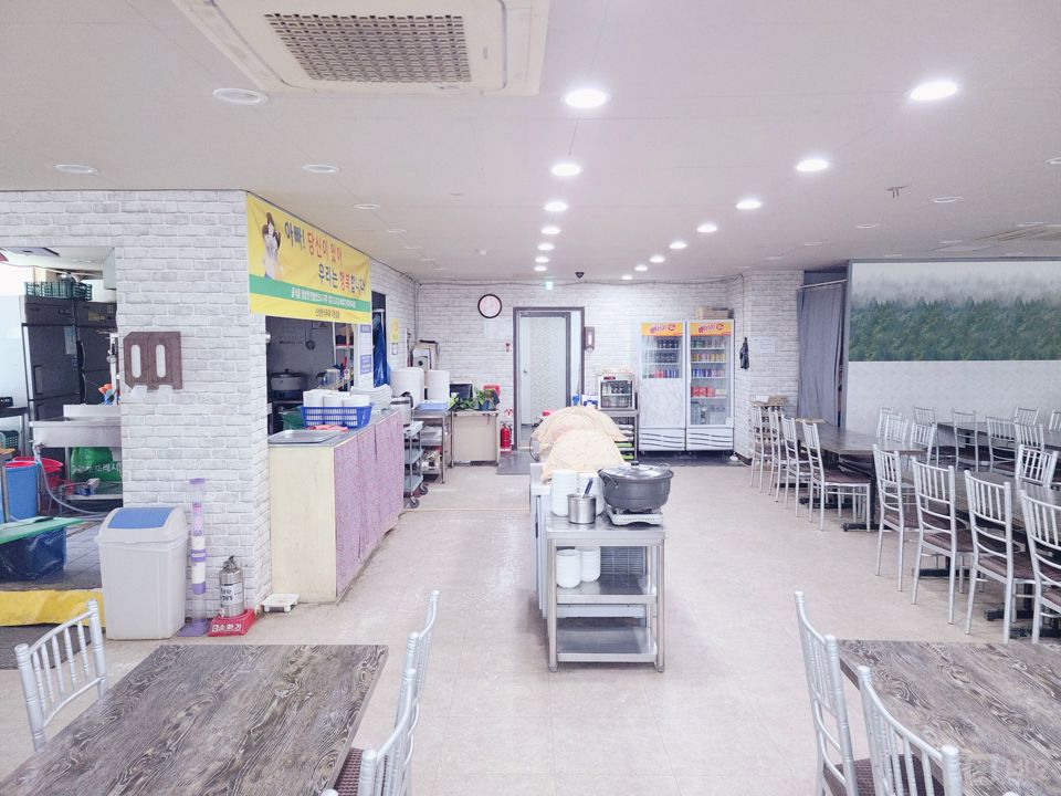 둔촌동 대로변 코너에 위치한 음식점 매물의 1번째 사진