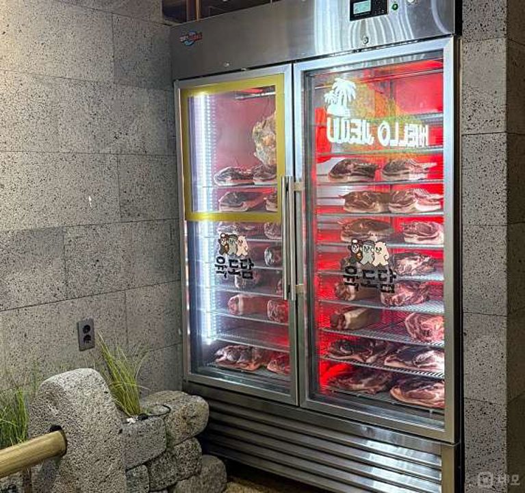 신사동 위치조건 훌륭한 고깃집 매물의 2번째 사진