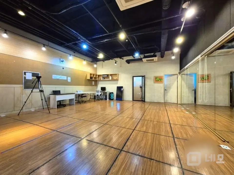 대치동 엔터 사무실 겸 연습실 입니다! 매물의 1번째 사진