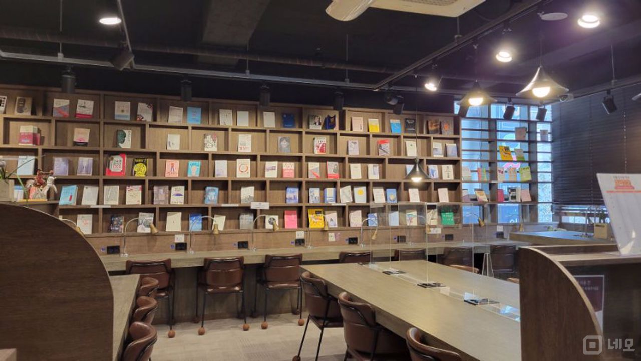 선릉역 초역세권, 시설, 인테리어 완비, 단골고객 많은 스터디카페 매물의 1번째 사진