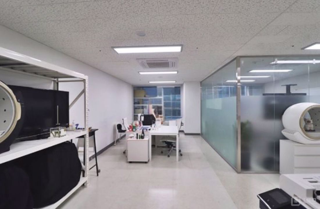 인테리어 깔끔한 역세권 사무실 매물의 1번째 사진