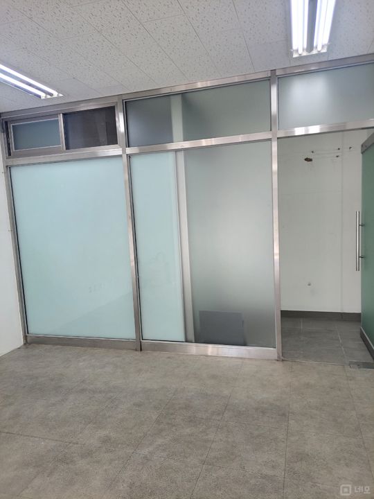 편의점 무인가게 아파트 단지 1층 입구 무권리 상가점포입니다 매물의 17번째 사진