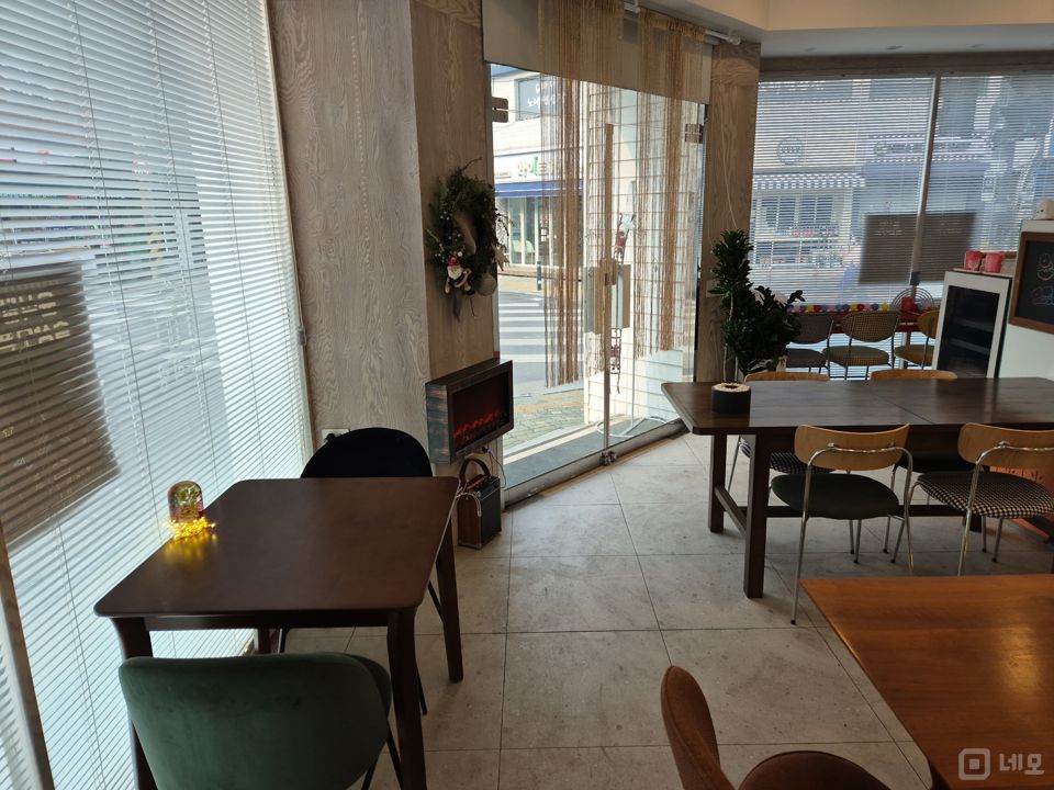 망원동 코너자리에 위치한 요리주점 매물의 5번째 사진