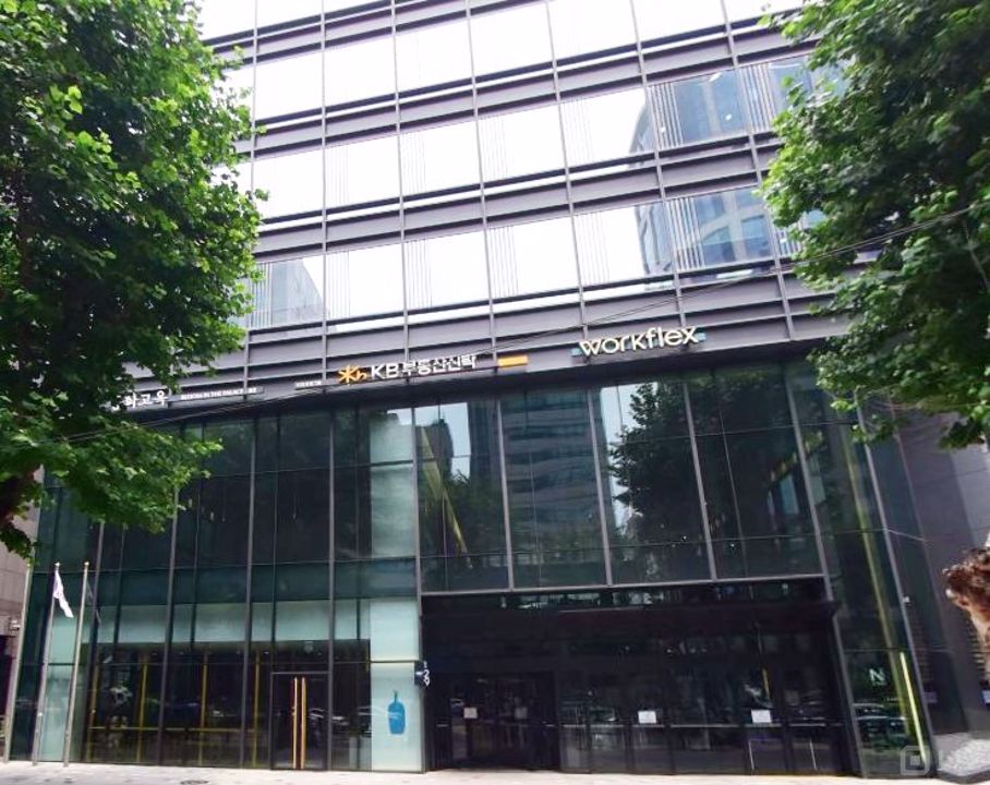 역삼동 대로변에 위치한 대형 빌딩 지하 식당가 공실 매물의 11번째 사진