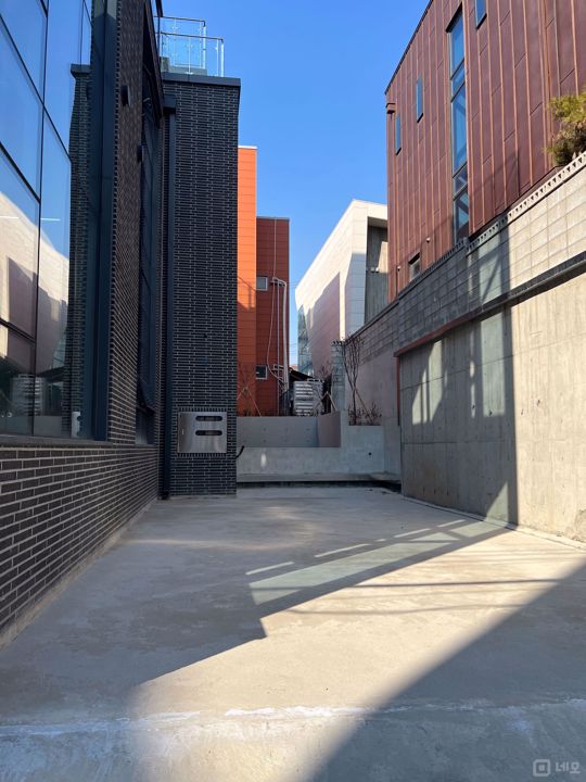 신논현역, 강남역 사이에 위치한 접근성 S급 신축 지하 사무실 매물의 8번째 사진