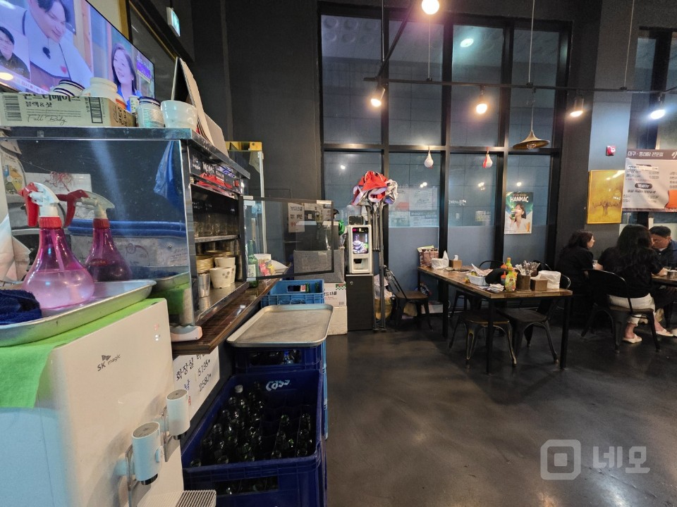 법원앞 먹자골목 1층 음식점 임대 매물의 2번째 사진