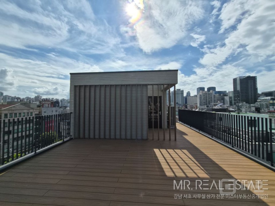★신축통사옥.주차8대.가성비왕.루프탑전경맛집.호텔급★ 매물의 16번째 사진