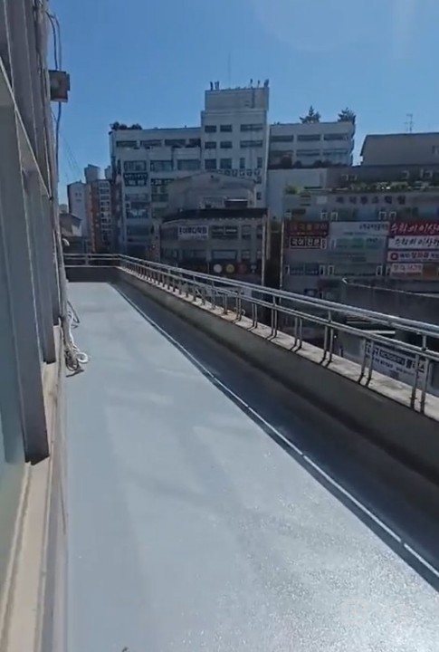 무권리, 정자동 중심상가 층고 높아 소형 체육관련 시설 최상 매물의 4번째 사진