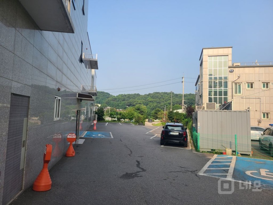 대로변 1층 코너자리입니다 매물의 5번째 사진