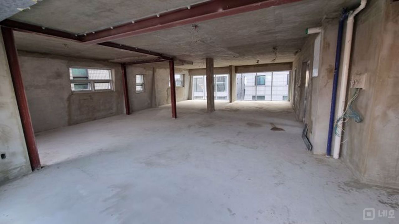 중심 상권, 유동 인구 많은 논현동 공실 매물의 7번째 사진