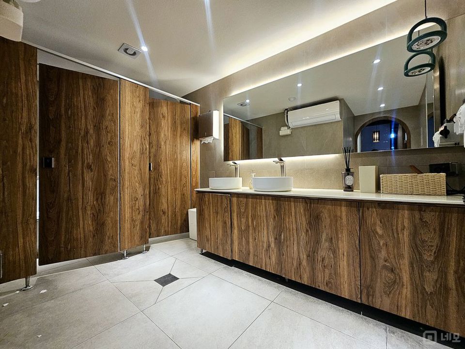 ⚡논현 메인거리⚡ 유동인구多,1등 점포 매물의 6번째 사진