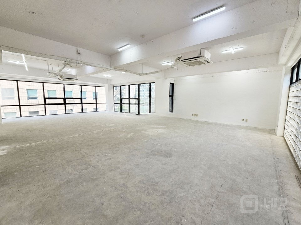 ✔ 너무나 밝은사무실 매물의 3번째 사진