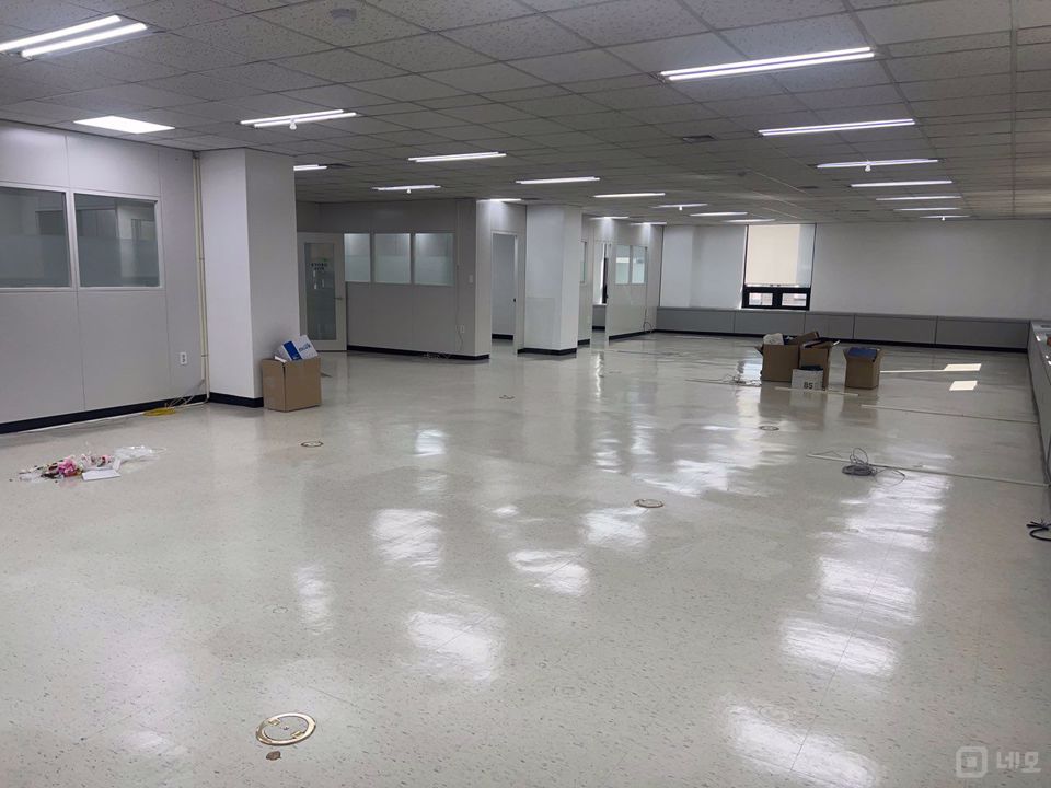 역세권 상권, 교통이 편리한 서초동 사무실 매물의 2번째 사진