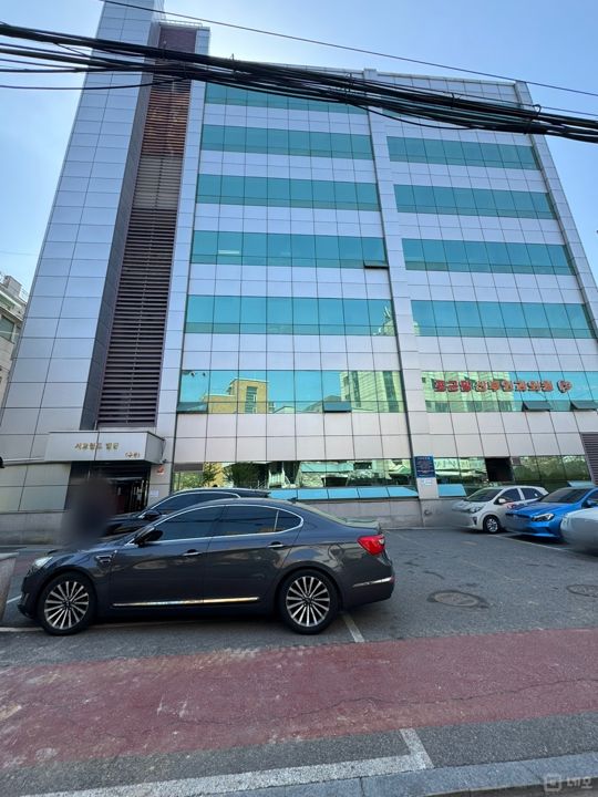 서교동 망원역 1번 출구 앞 대로변 5층 100평 이상 공실 매물의 11번째 사진