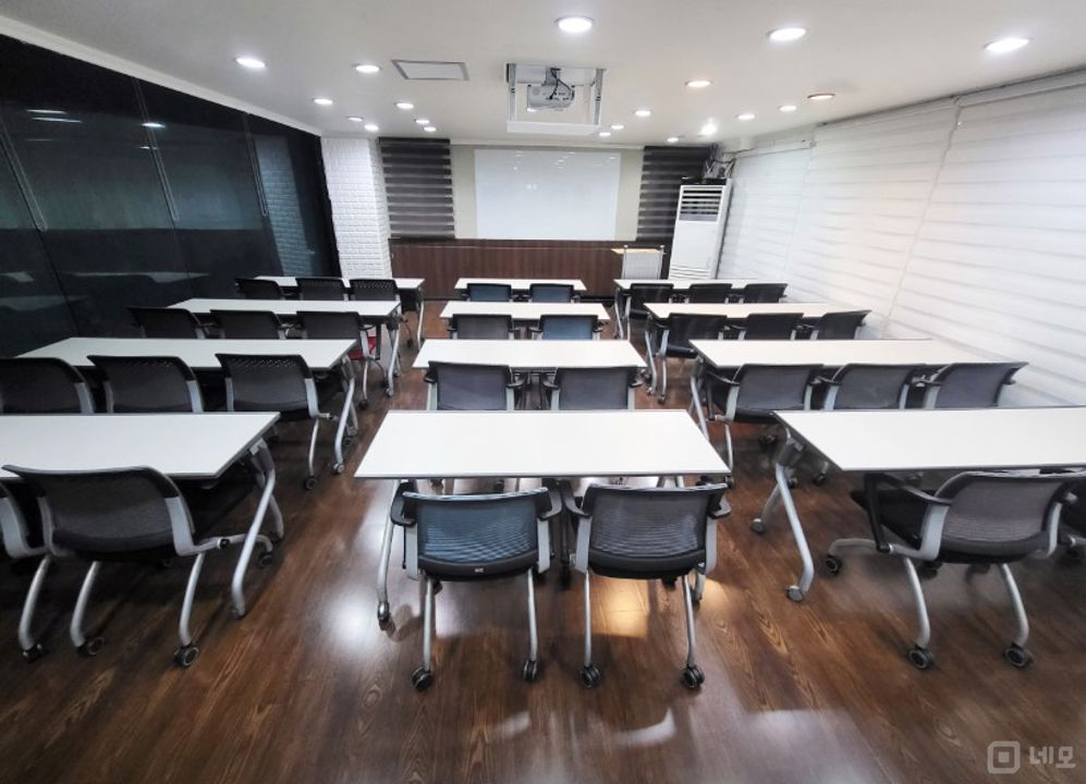 신사동 로데오거리 69평 공간대여 매물의 2번째 사진