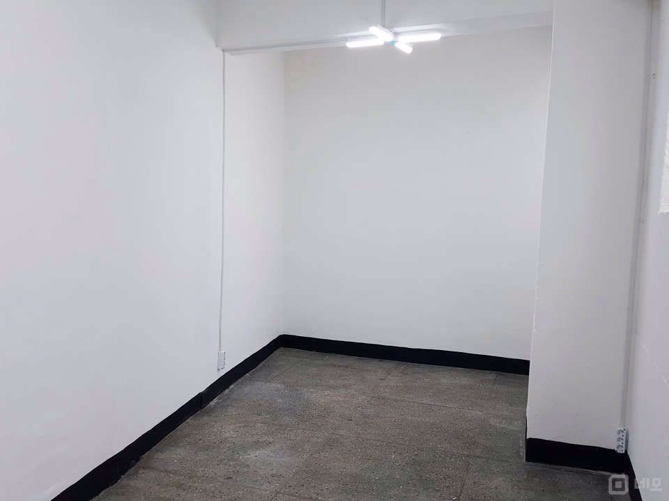 역세권, 쌍림동 2층 사무실 매물의 4번째 사진