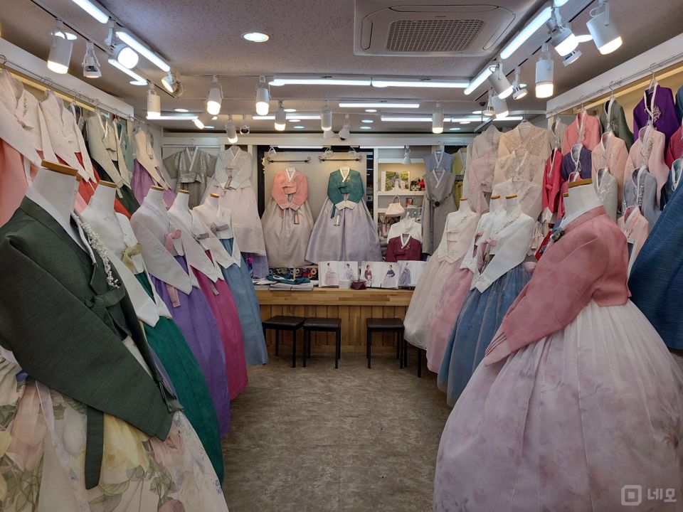 도림동 대로변에 위치한 의류판매점 매물의 1번째 사진