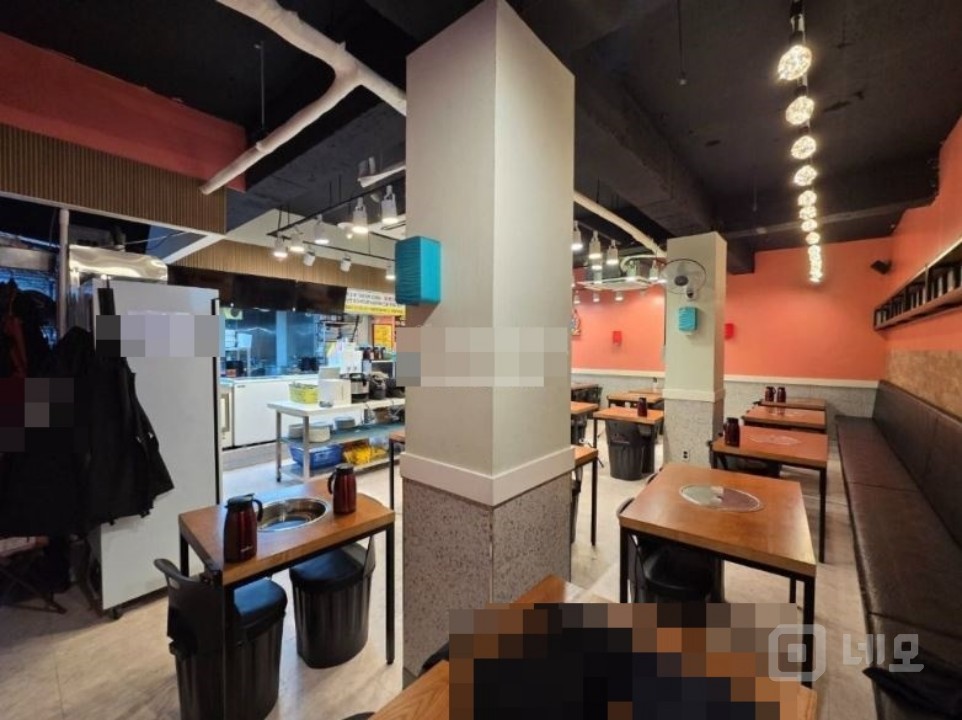 홍대 최고의 상권 버스킹거리옆 걷고싶은거리 메인 위치  매물의 4번째 사진