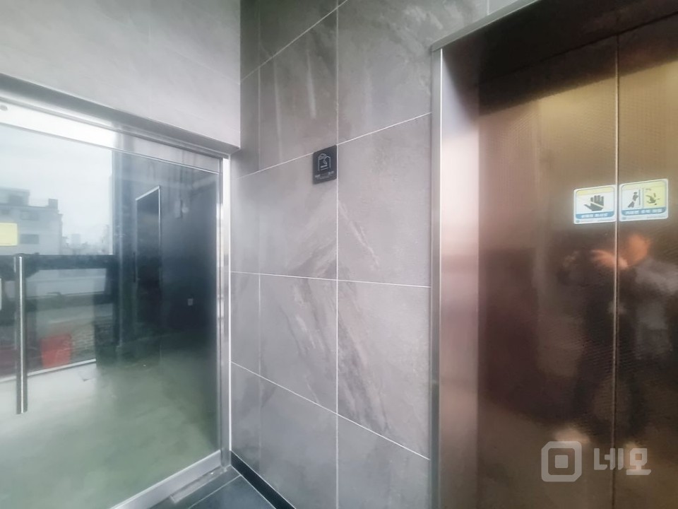 홍대 유동많은 망리단길 퀄리티좋은 테라스 상가사무실!! 매물의 18번째 사진