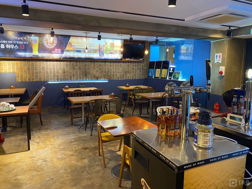 창천동 연세대 대학가, 입지조건 훌륭한 맥주호프점 매물의 1번째 사진