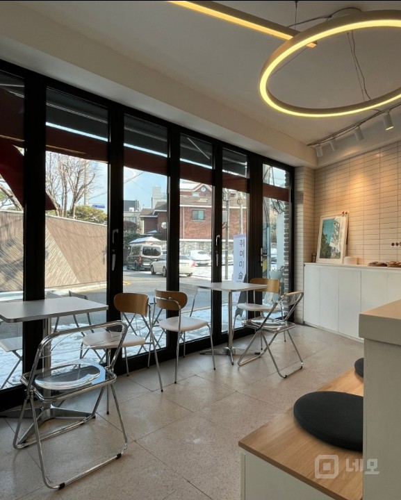 테라스가 멋진 신축 느낌 그대로 매물의 1번째 사진