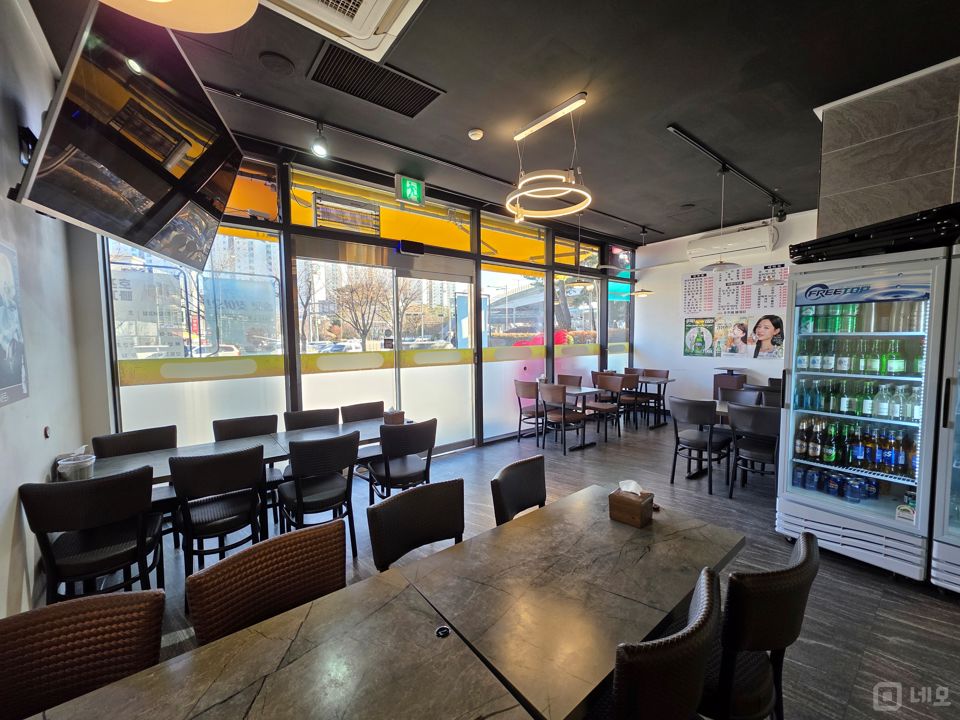 하월곡동 월곡역 초역세권, 깔끔한 인테리어, 주방 시설 완비된 호프집 매물의 4번째 사진