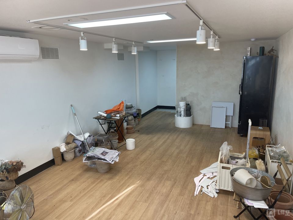 신길동 접근성 훌륭한 공실 상가 매물의 3번째 사진