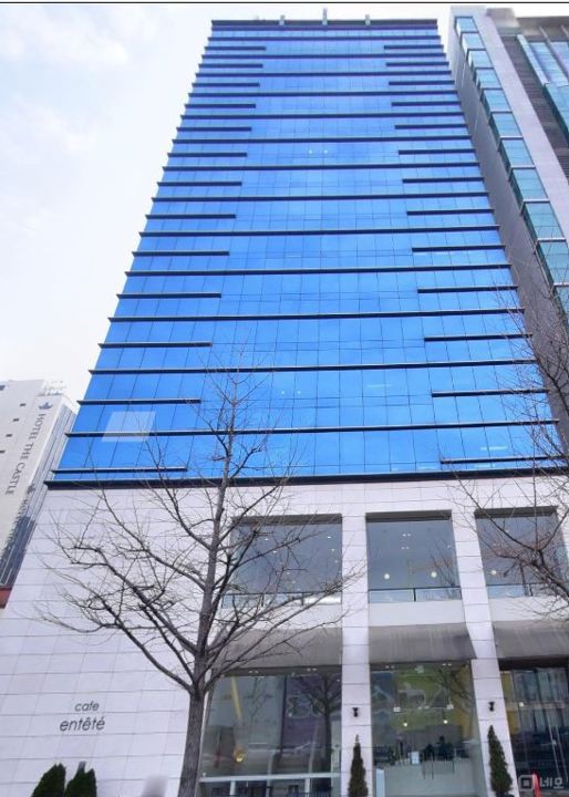 방이동 주목도 높은 대로변 고층 빌딩 110평 라이브 펍 매물의 9번째 사진