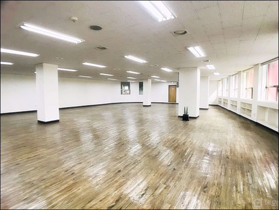 ●종각역 도보 4분 이내 위치! 내부 깔끔하며 접근성 우수합니다.● 매물의 1번째 사진