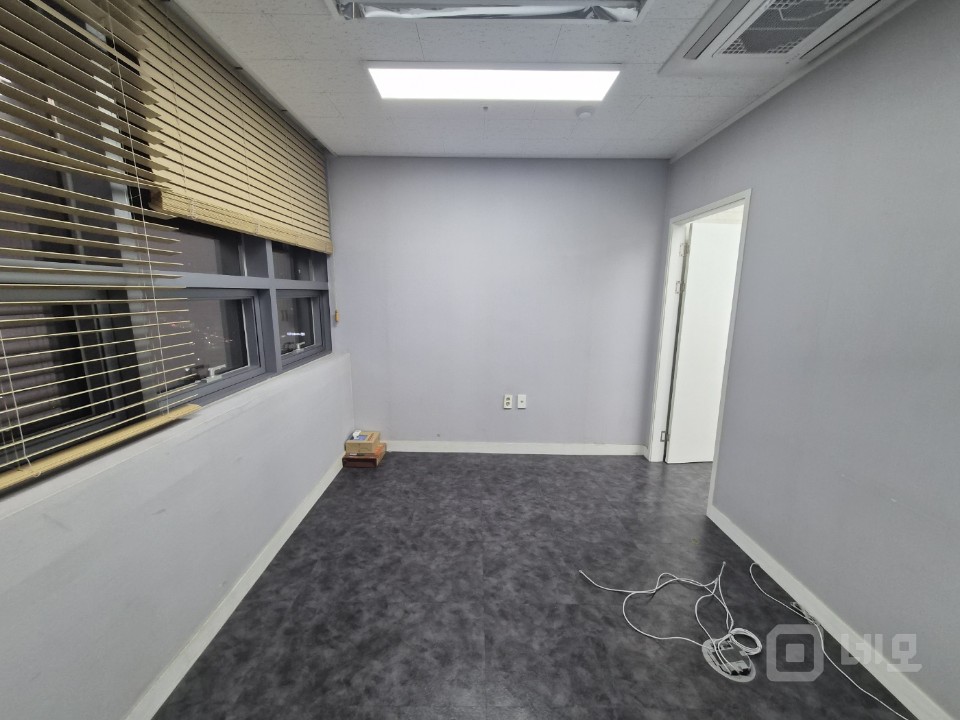 🏢강력추천 몸만 오면 되는 인테리어 완성된 완전 좋은 사무실 🏢 매물의 1번째 사진