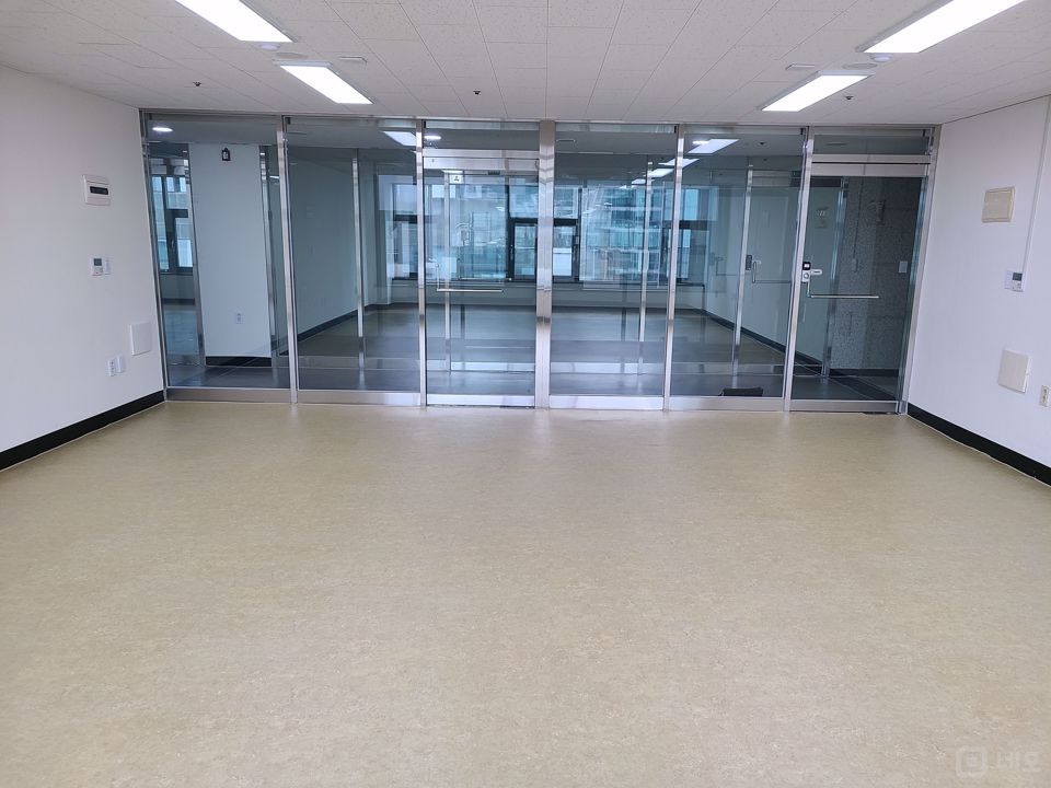 을지로3가역 1분 거리의 전망 좋고 교통이 편리한 사무실 매물의 6번째 사진