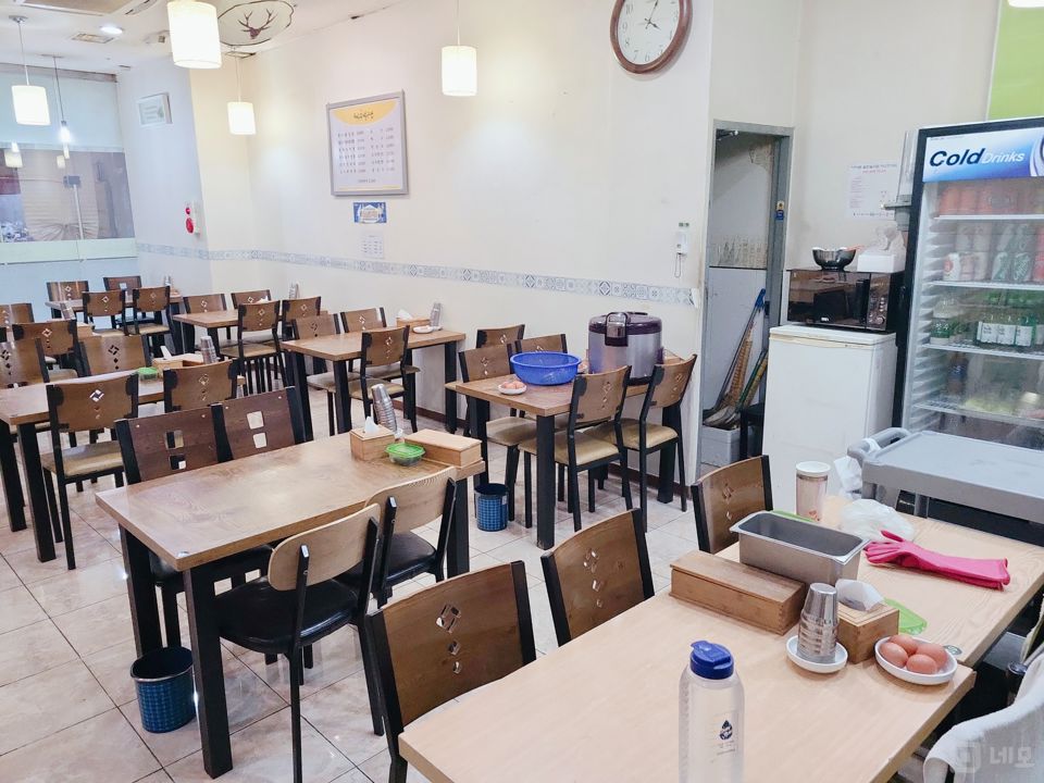 문래동 역세권 지식산업센터 내에 위치한 음식점 매물의 2번째 사진