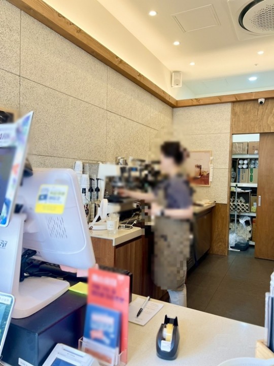 양재역 출구 앞 무권리1층 카페 매물의 6번째 사진