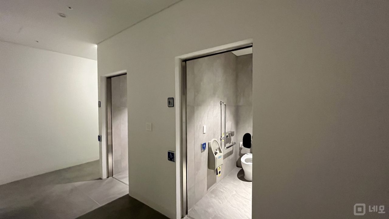 송파나루역 역세권, 방이동 대로변에 위치한 건물 통임대 매물의 13번째 사진