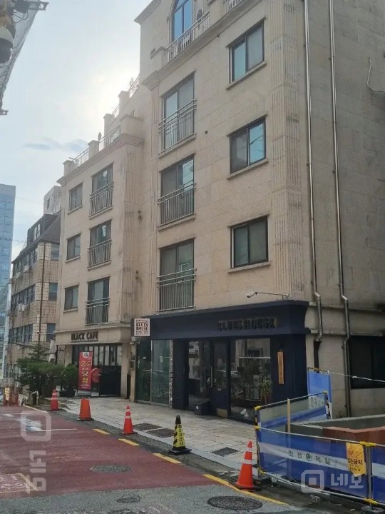 3호선신사역3분 7호선논현역5분 독립공간                  매물의 5번째 사진