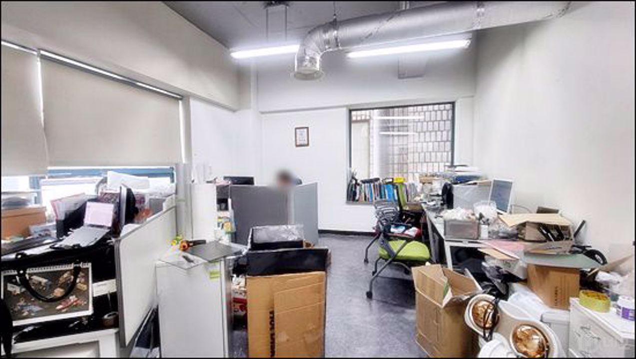3호선 양재역 도보 7분 이내 위치 대로변 채광 우수한 사무실 임대 매물의 3번째 사진