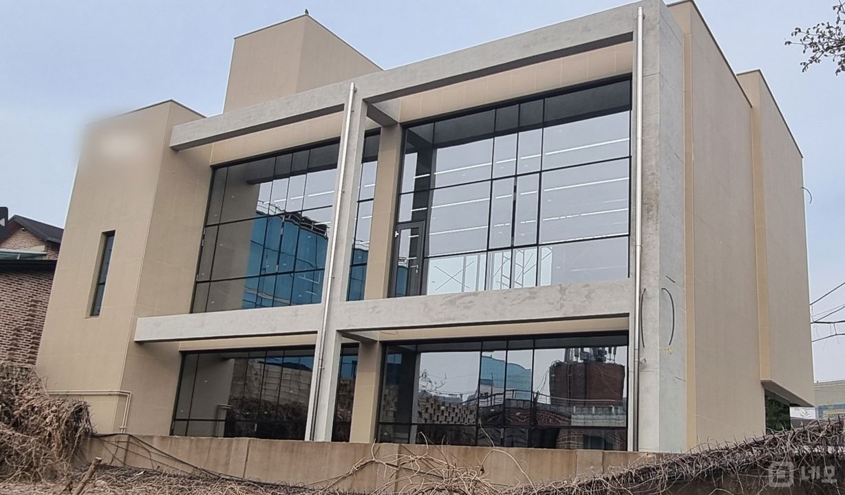 역삼동, 접근성 좋은 4개층 257평 신축 건물 통임대 매물의 12번째 사진