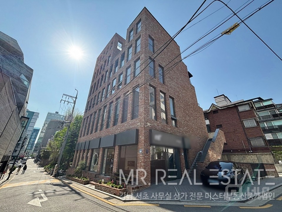 논현역3분초역세권.세련된내외관ACE매물.인테리어완비.지정주차2대 매물의 13번째 사진