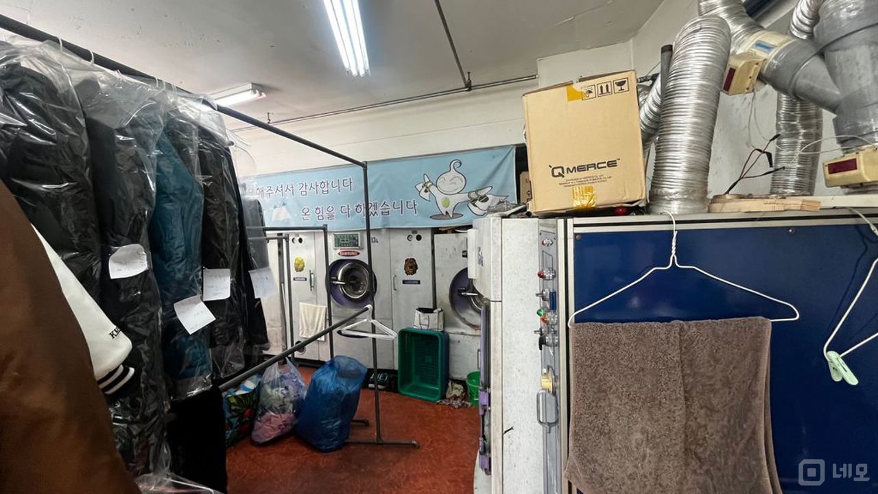 8차선 대로변 1층 상가 입니다. 광고효과 좋습니다. 매물의 12번째 사진